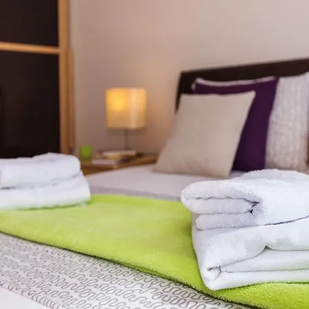 Apartament La E Bella Hvar Town