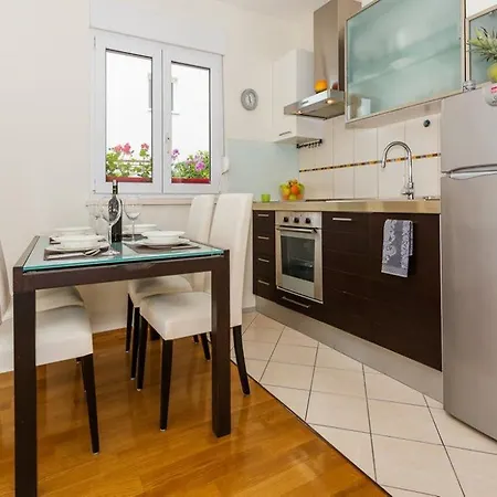 La E Bella Apartamento Hvar Town