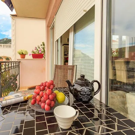 La E Bella * Hvar Town