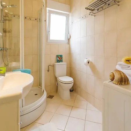 La E Bella Daire Hvar Town